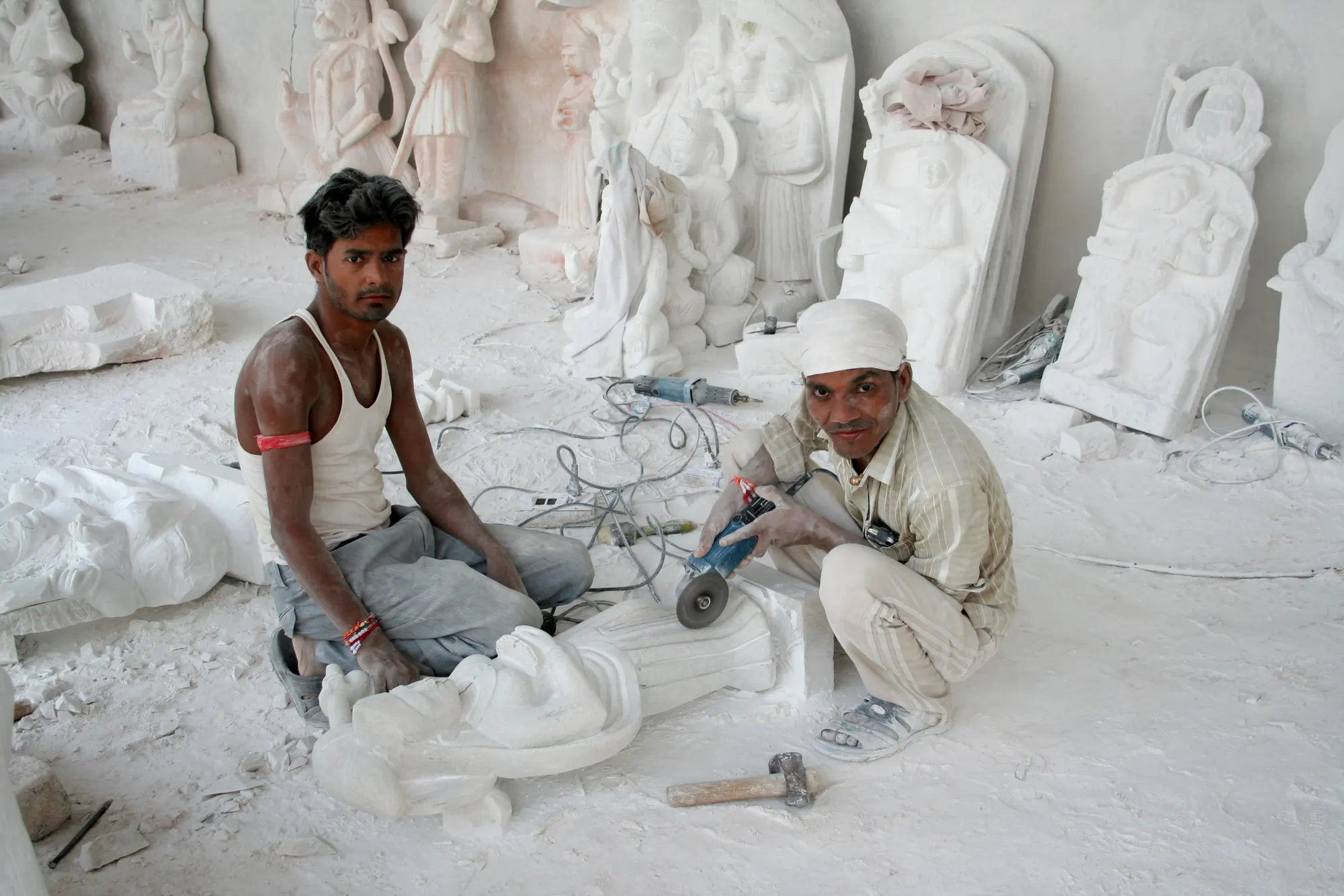 Marble craftsmen workshop near Jaipur, Rajasthan